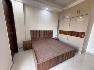 Bedroom in 1 BHK Builder Floor at Sector 46 – for Rent