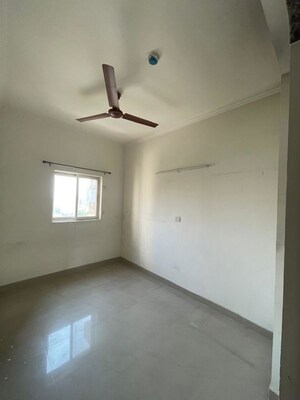 Room in 2.5 BHK Apartment at AWHO Shanti Vihar, Sector 95 – for Sale