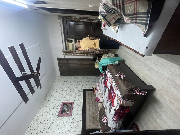  Parking, dwarka-complex 3 Bedroom 2250 Sq.Ft. Builder Floor In Sector 16 Faridabad 10344743