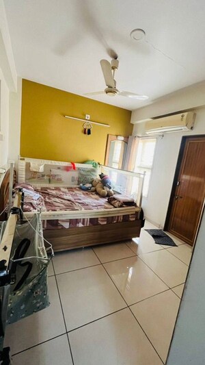 Bedroom in 2 BHK Apartment at Gayatri Plaza Bandra West, Bandra West – for Rent