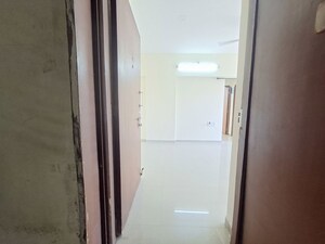 2 BHK Apartment – Entrance View at Clover Everest World Chs Ltd, Kolshet Road - for Sale