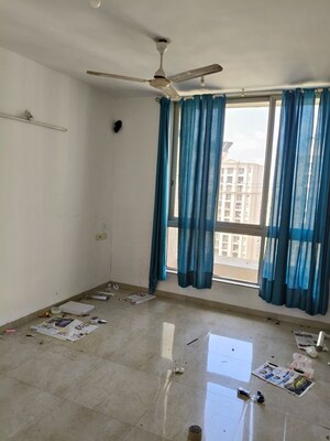 Bedroom in 2.5 BHK Apartment at Hiranandani Estate Rodas Enclave, Ghodbunder Road – for Rent