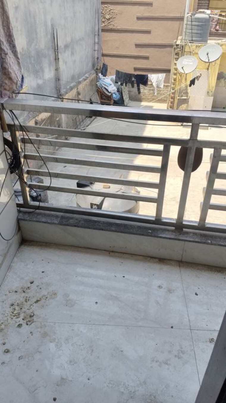 Balcony, govindpuri 2 Bedroom 55 Sq.Yd. Builder Floor In Govindpuri Delhi 10344805