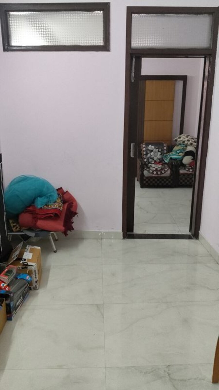  Parking, govindpuri 2 Bedroom 55 Sq.Yd. Builder Floor In Govindpuri Delhi 10344805