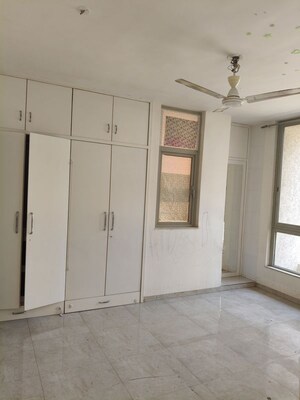 Building Lobby in 3 BHK Apartment at Hiranandani Estate Rodas Enclave, Ghodbunder Road – for Rent