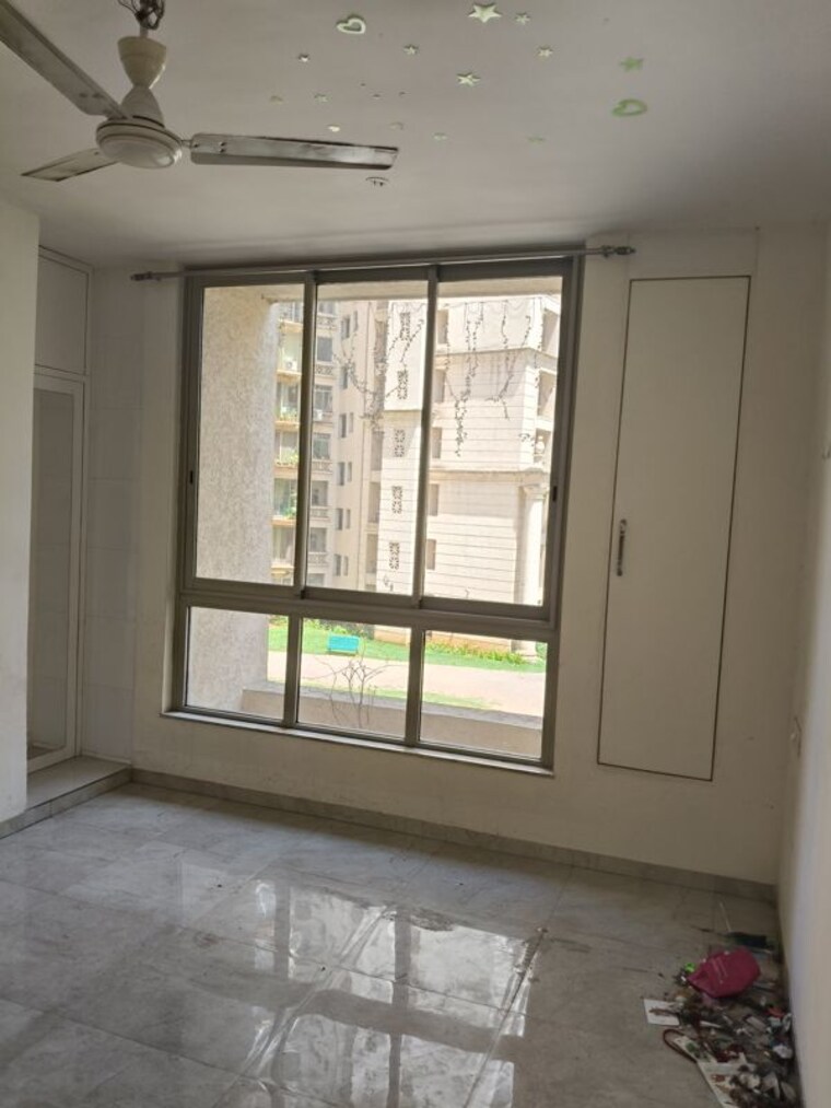 Room, hiranandani-estate-rodas-enclave 3 Bedroom 1200 Sq.Ft. Apartment In Ghodbunder Road Thane 10344809