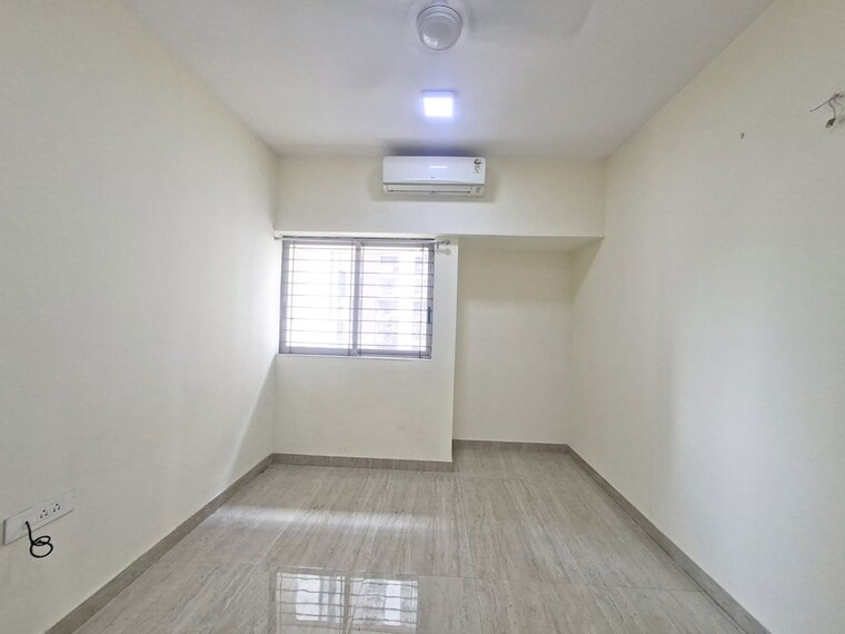 Bedroom, lodha-luxuria-priva 2 Bedroom 800 Sq.Ft. Apartment In Majiwada Thane 10344818
