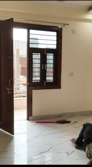 Room in 2 BHK Builder Floor at Govindpuram – for Sale