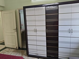 Room in 3 BHK Apartment at Hiranandani Estate, Ghodbunder Road – for Rent