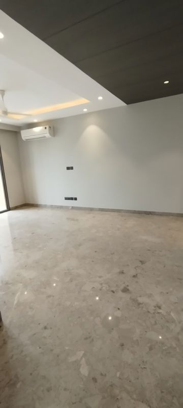 4 BHK + Servant Room Builder Floor For Rent in Sector 41