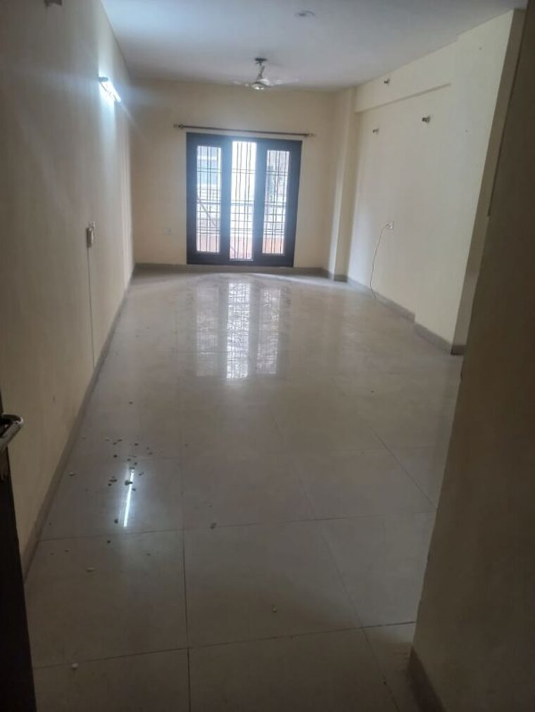 Room, puri-anand-villas-phase-ii 3 Bedroom 1895 Sq.Ft. Apartment In Sector 81 Faridabad 10344870