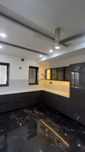 Kitchen in 3 BHK Builder Floor at Sector 85 – for Rent