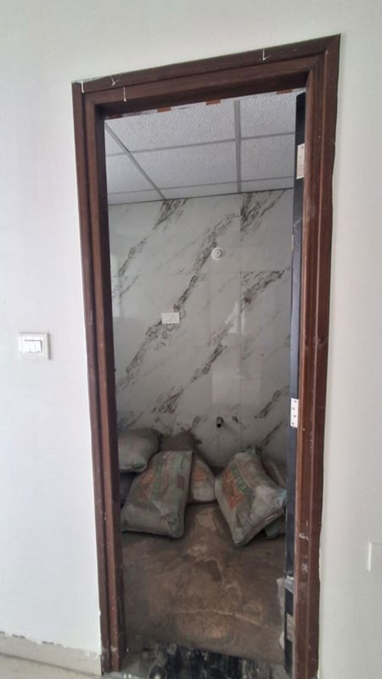 Bathroom, srinivasa-nilayam-beeramguda 5 Bedroom 4400 Sq.Ft. Apartment In Beeramguda Hyderabad 9855001