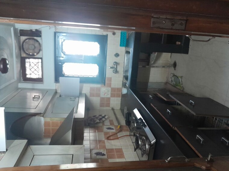 Kitchen, patparganj 3 Bedroom 1200 Sq.Ft. Apartment In Patparganj Delhi 10344938