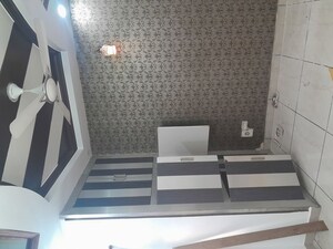 Furnished Amenities in 3 BHK Apartment at Patparganj – for Rent