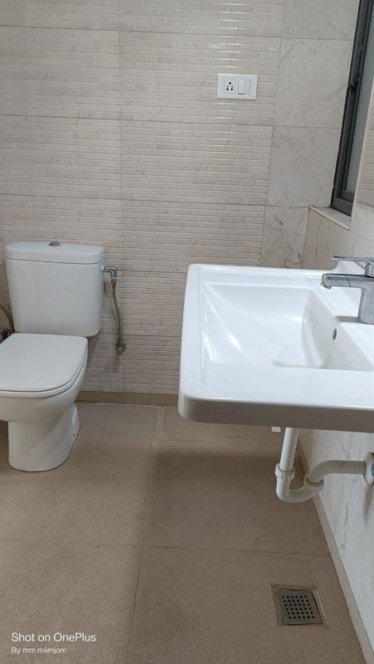 Bathroom, kumar-palmsprings 2 Bedroom 990 Sq.Ft. Apartment In Undri Pune 10344962