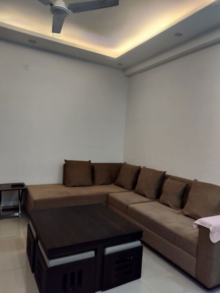 Living Room, emaar-emerald-floors-premier 3.5 Bedroom 1600 Sq.Ft. Apartment In Sector 65 Gurgaon 10344964