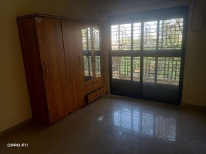 Room in 2 BHK Apartment at Vardhaman Township, Hadapsar – for Rent