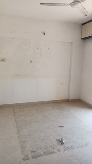 Room in 1 BHK Apartment at Mantra Majestica, Hadapsar – for Sale