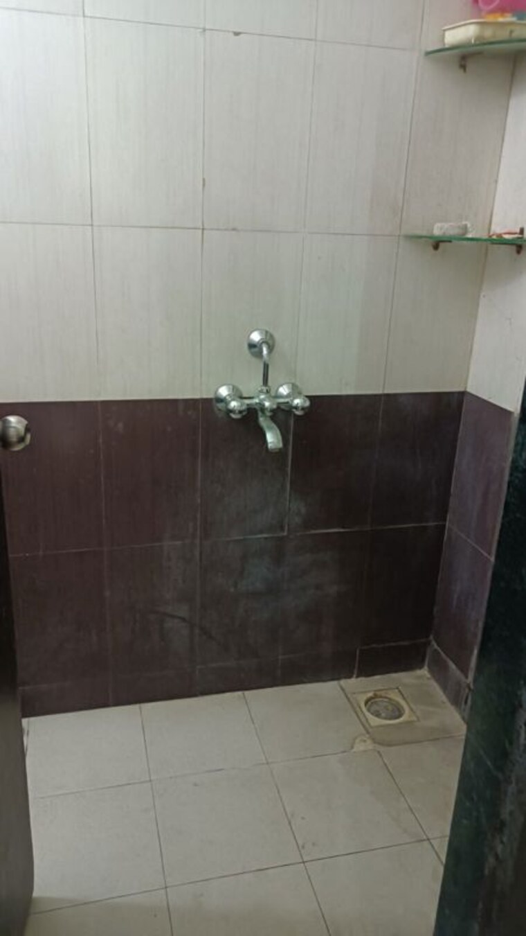 Bathroom, mantra-majestica 1 Bedroom 675 Sq.Ft. Apartment In Hadapsar Pune 10345008