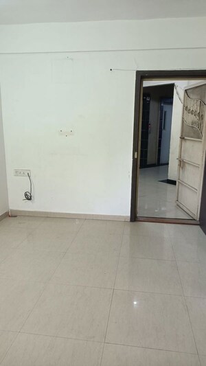 Room in 1 BHK Apartment at Mantra Majestica, Hadapsar – for Sale