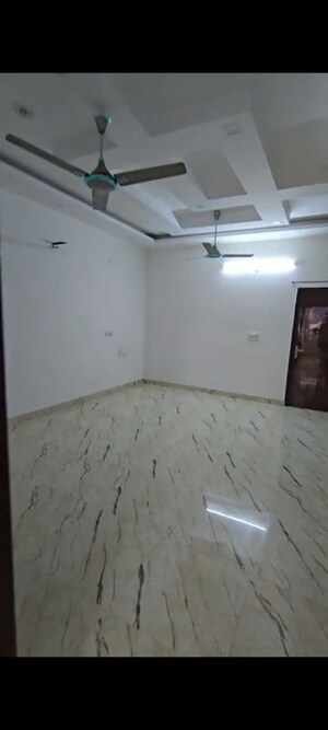 Kitchen in 6 BHK Independent House at Sector 110 – for Rent