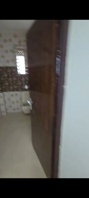Furnished Amenities in 6 BHK Independent House at Sector 110 – for Rent