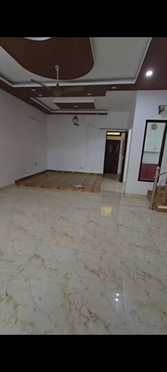 6 BHK + Pooja Room Independent House For Rent in Sector 110