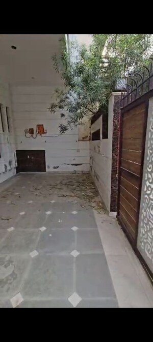 Balcony in 6 BHK Independent House at Sector 110 – for Rent