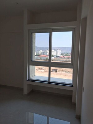 Room in 2 BHK Apartment at Nyati Exuberance 1, Undri – for Rent