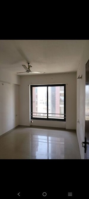 Room in 3 BHK Apartment at Ganesh Malabar County, Near Nirma University On Sg Highway – for Rent