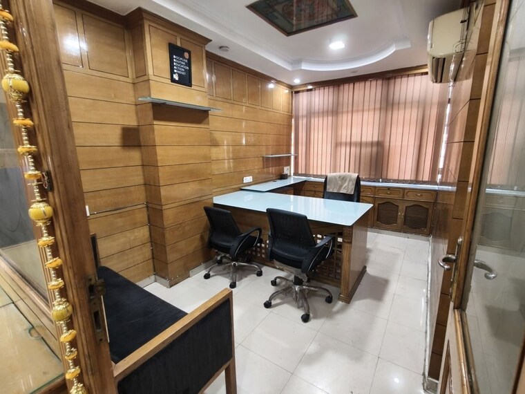 Team Area, netaji subhash place Commercial Office Space 483 Sq.Ft. In Netaji Subhash Place Delhi 10345090