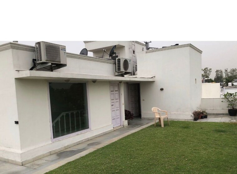 Exterior View, sunder nagar 3 Bedroom 800 Sq.Yd. Builder Floor In Sunder Nagar Delhi 10345100