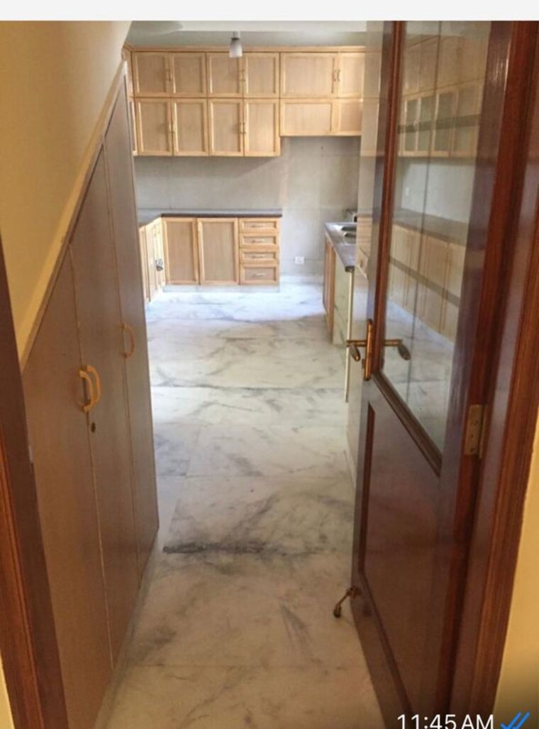 Balcony, sunder nagar 3 Bedroom 800 Sq.Yd. Builder Floor In Sunder Nagar Delhi 10345100