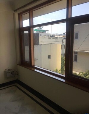 Room in 3 BHK Builder Floor at Sunder Nagar – for Rent