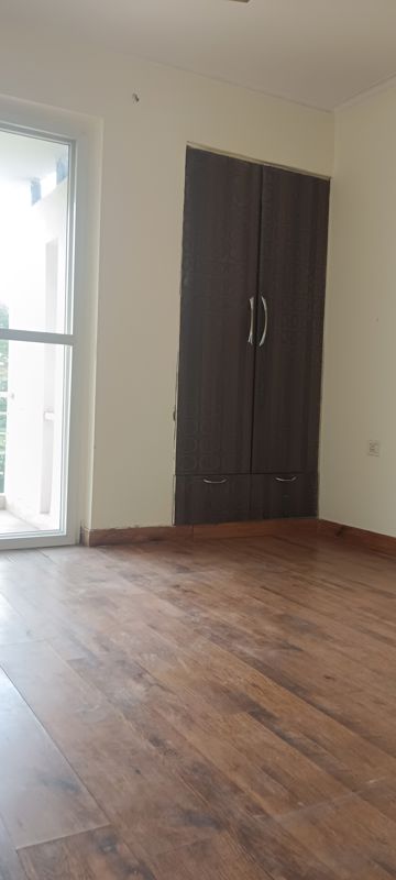 3.5 BHK + Pooja Room,Servant Room 1950 Sq.Ft. Builder Floor in Orchid Island