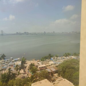 Plot Area in 2 BHK Apartment at Vraj Tiara, Worli – for Rent