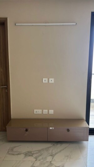 Room in 2 BHK Apartment at M3M Skywalk, Sector 74 – for Rent