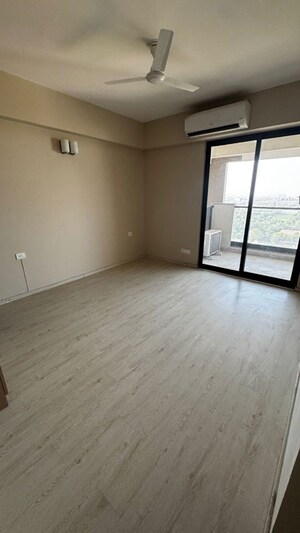 2 BHK Apartment For Rent in M3M Skywalk, Sector 74