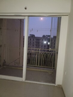 2 BHK Apartment For Rent in Gaur City 2 - 14th Avenue