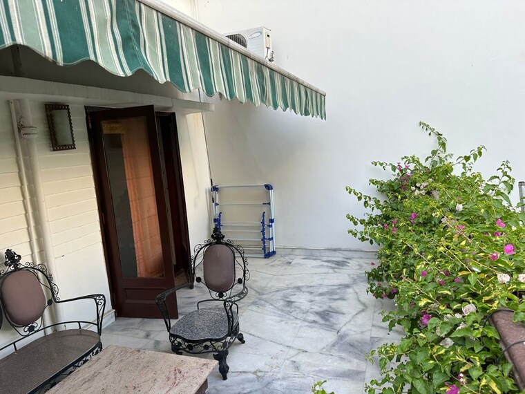 undefined, sunder nagar 2 Bedroom 300 Sq.Yd. Builder Floor In Sunder Nagar Delhi 10345173