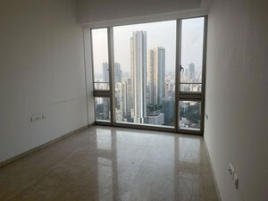 Room in 3 BHK Apartment at Lodha Kiara, Worli – for Rent