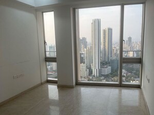 Room in 3 BHK Apartment at Lodha Kiara, Worli – for Rent