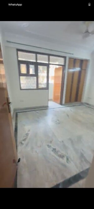 Room in 3 BHK Apartment at Sector 6 Dwarka – for Rent