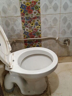Bathroom in 2 BHK Builder Floor at Pitampura – for Rent