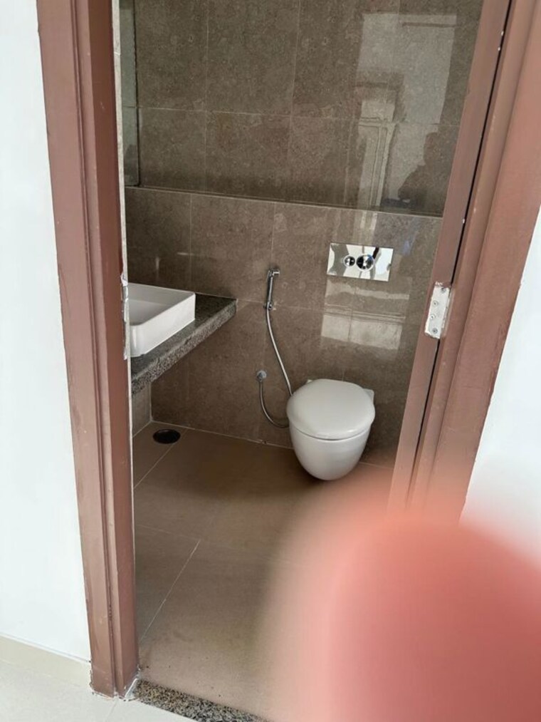 Bathroom, sunteck-city-avenue-1 3 Bedroom 1088 Sq.Ft. Apartment In Goregaon West Mumbai 10345052