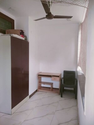 Bedroom in 2 BHK Builder Floor at Shalimar Bagh – for Rent