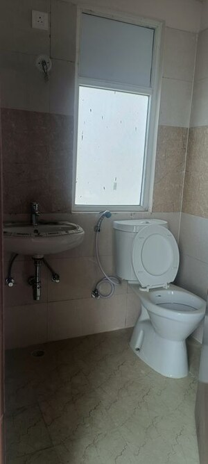 Bathroom in 3 BHK Apartment at Amrapali Dream Valley – for Sale