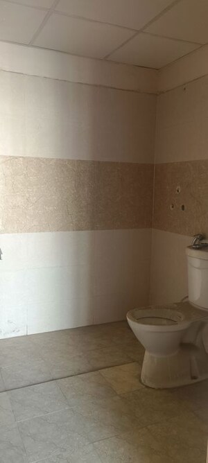 Bathroom in 3 BHK Apartment at Amrapali Dream Valley – for Sale