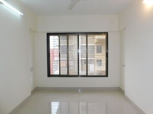 Room in 3 BHK Apartment at Evershine Nagar – for Sale